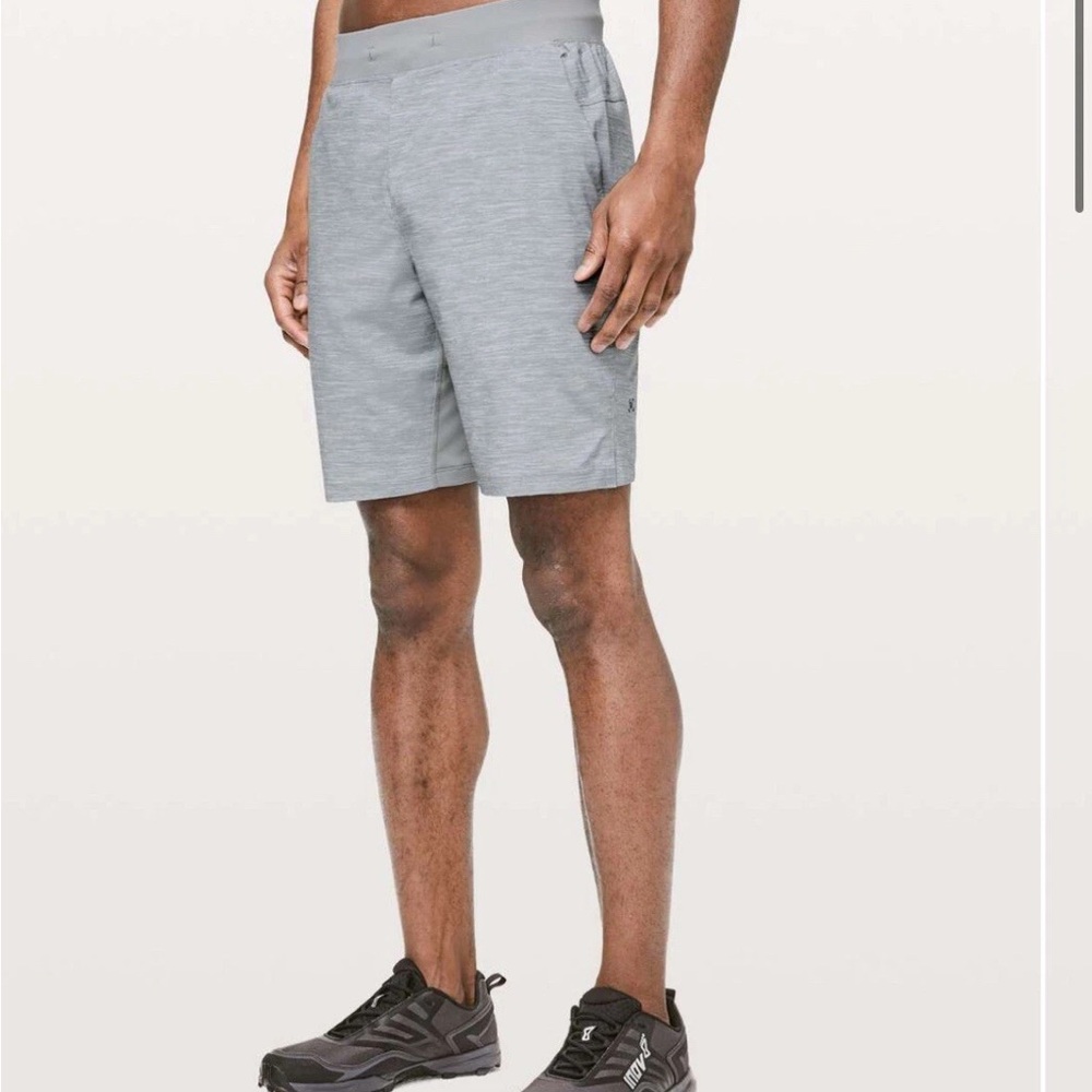 Lululemon Heather Allover Sea Salt Light Cast Print THE Short Lined Size‎ M